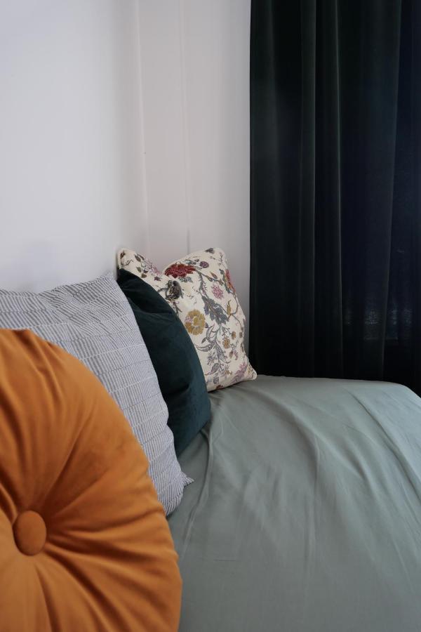 Tiny Private City Rooms Haarlem Exterior photo