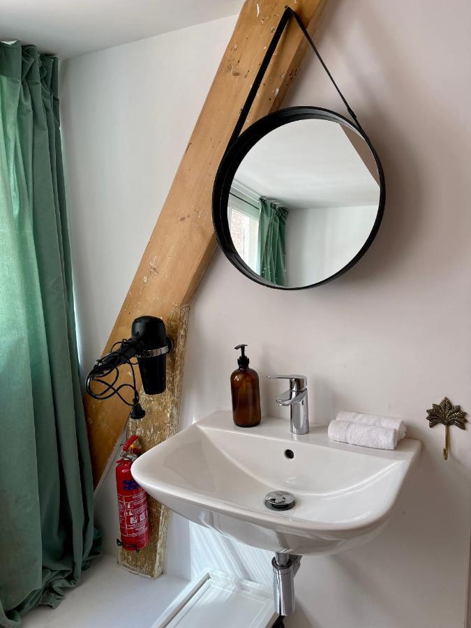 Tiny Private City Rooms Haarlem Exterior photo